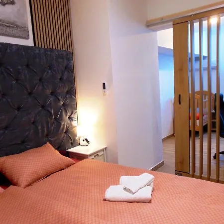 Charming In With Private Pool - 66 M² *