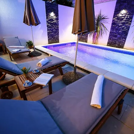 Daire Charming In With Private Pool - 66 M²