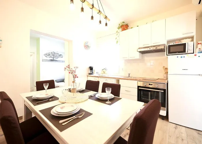 公寓 Charming In With Private Pool - 66 M²