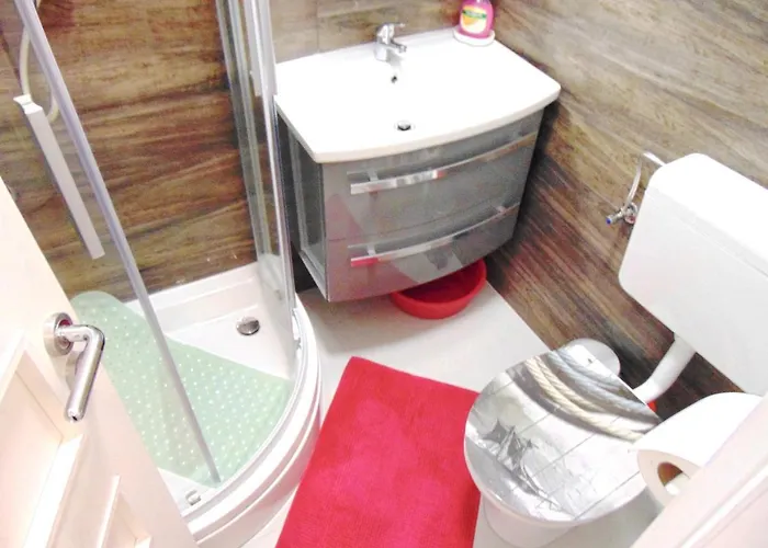 Charming In With Private Pool - 66 M² * 扎达尔